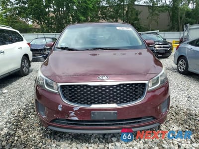 Piąte zdjęcie samochodu w środku: 2015 KIA SEDONA LX VIN:KNDMB5C14F6019119 - miniatura