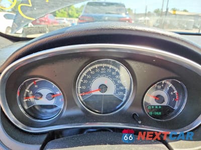 Zdjęcie 9 z 12 samochodu: 2014 CHRYSLER 200 LX VIN:1C3CCBABXEN211852 - miniatura