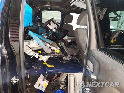 Zdjęcie 10 z 12 samochodu: 2017 CHEVROLET SILVERADO K1500 LT VIN:1GCVKREC6HZ295801 - miniatura