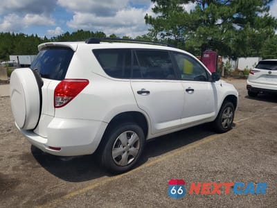 Trzecie zdjęcie samochodu z tyłu: 2006 TOYOTA RAV4 BASE VIN:JTMZD33V365011929 - miniatura