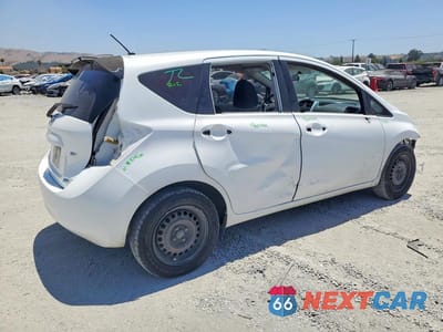 Trzecie zdjęcie samochodu z tyłu: 2015 NISSAN VERSA NOTE SV VIN:3N1CE2CP9FL419451 - miniatura