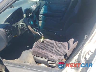 Zdjęcie 7 z 12 samochodu: 1991 HONDA ACCORD LX VIN:1HGCB9851MA007858 - miniatura