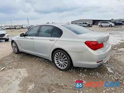 Drugie zdjęcie samochodu z przodu: 2011 BMW 740 I VIN:WBAKA4C56BC612674 - miniatura