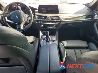 Zdjęcie 8 z 12 samochodu: 2018 BMW 530E VIN:WBAJA9C57JB252537 - miniatura