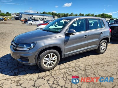 2012 VOLKSWAGEN TIGUAN S WVGBV7AX2CW005034 - główne zdjęcie licytacji z USA - miniatura