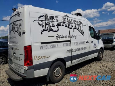 Trzecie zdjęcie samochodu z tyłu: 2019 MERCEDES-BENZ SPRINTER 2500/3500 VIN:WD3PF0CD5KP024178 - miniatura