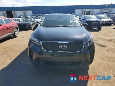 Piąte zdjęcie samochodu w środku: 2019 KIA SORENTO LX VIN:5XYPGDA31KG547110 - miniatura