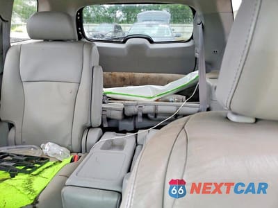 Zdjęcie 10 z 13 samochodu: 2013 TOYOTA HIGHLANDER SE VIN:5TDBK3EH0DS218302 - miniatura