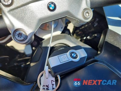 Zdjęcie 8 z 9 samochodu: 2020 BMW S 1000 XR VIN:WB10E4303LZJ83847 - miniatura