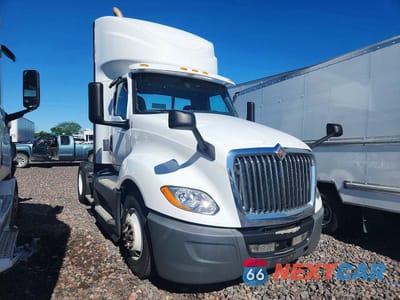 2019 INTERNATIONAL LT625 SEMI TRUCK 1HSDYAPR0KH044046 - główne zdjęcie licytacji z USA - miniatura