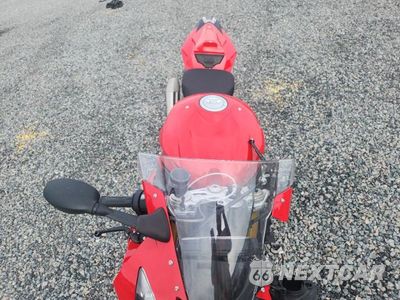 Piąte zdjęcie samochodu w środku: 2016 BMW S 1000 RR VIN:WB10D2108GZ355385 - miniatura
