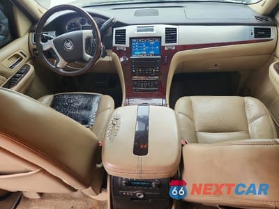 Zdjęcie 8 z 13 samochodu: 2009 CADILLAC ESCALADE VIN:1GYFC13239R222281 - miniatura