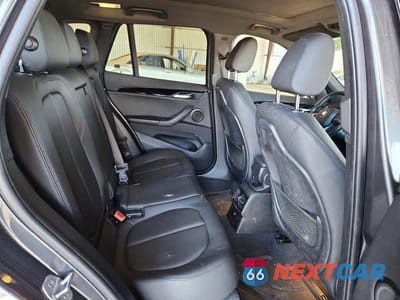 Zdjęcie 10 z 12 samochodu: 2018 BMW X1 VIN:WBXHT3C37J5F91908 - miniatura