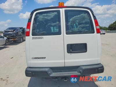 Zdjęcie 6 z 13 samochodu: 2020 CHEVROLET EXPRESS 2500 CARGO DELIVERY VAN VIN:1GCWGAFP0L1273051 - miniatura