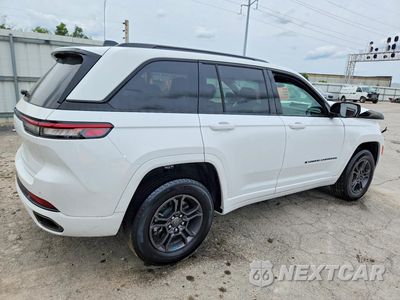 Trzecie zdjęcie samochodu z tyłu: 2025 JEEP GRAND CHEROKEE 4XE VIN:1C4RJYB64S8690635 - miniatura