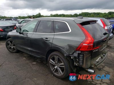 Drugie zdjęcie samochodu z przodu: 2018 VOLVO XC60 T5 VIN:LYV102RK0JB082658 - miniatura