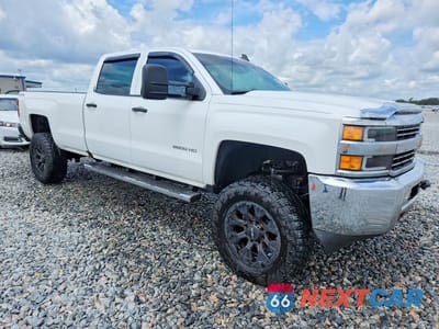 Czwarte zdjęcie samochodu z boku: 2016 CHEVROLET SILVERADO K2500 HEAVY DUTY VIN:1GC1KUEGXGF146537 - miniatura