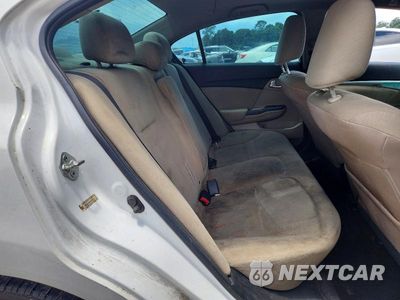Zdjęcie 10 z 12 samochodu: 2013 HONDA CIVIC 1.3 DX VIN:19XFB2F84DE058509 - miniatura