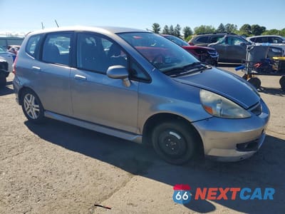 Czwarte zdjęcie samochodu z boku: 2008 HONDA FIT SPORT VIN:JHMGD38648S028105 - miniatura