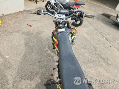 Zdjęcie 6 z 9 samochodu: 2018 SUZUKI DR-Z400 SM VIN:JS1SK44A8J2100764 - miniatura