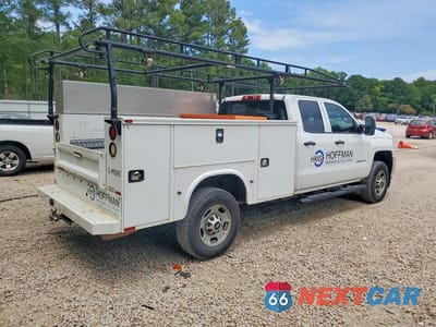 Trzecie zdjęcie samochodu z tyłu: 2015 CHEVROLET SILVERADO C2500 HEAVY DUTY VIN:1GB2CUEG6FZ130192 - miniatura