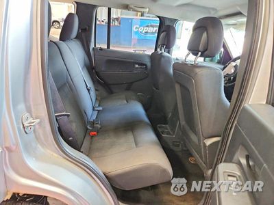Zdjęcie 11 z 14 samochodu: 2011 JEEP LIBERTY SPORT VIN:1J4PN2GK1BW594384 - miniatura