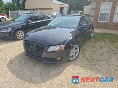 Drugie zdjęcie samochodu z przodu: 2011 AUDI A5 PREMIUM VIN:WAUCFAFR0BA026180 - miniatura