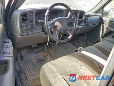 Zdjęcie 8 z 12 samochodu: 2004 CHEVROLET SILVERADO K1500 VIN:1GCEK19T14E188295 - miniatura