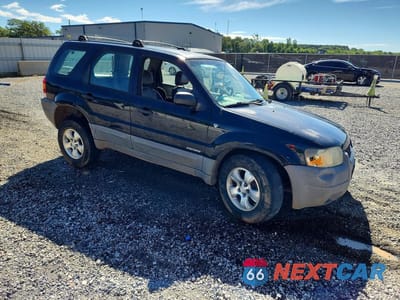 Czwarte zdjęcie samochodu z boku: 2001 FORD ESCAPE XLS VIN:1FMYU021X1KF11942 - miniatura