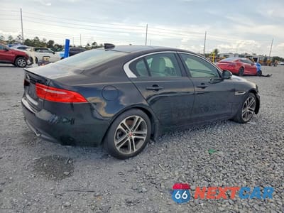 Trzecie zdjęcie samochodu z tyłu: 2018 JAGUAR XE PREMIUM VIN:SAJAD4EV9JCP25828 - miniatura