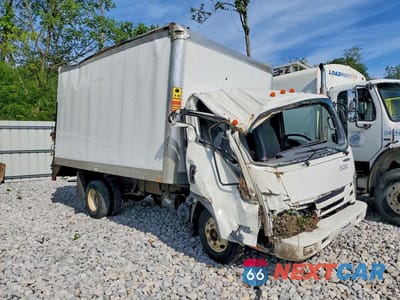 Czwarte zdjęcie samochodu z boku: 2020 ISUZU NPR BOX TRUCK VIN:54DB4W1B9LS806097 - miniatura