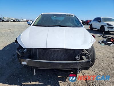 Piąte zdjęcie samochodu w środku: 2019 HYUNDAI ELANTRA SEL VIN:5NPD84LF7KH424394 - miniatura