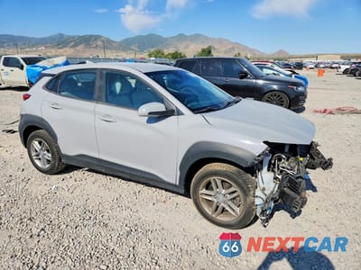 Czwarte zdjęcie samochodu z boku: 2022 HYUNDAI KONA SE VIN:KM8K2CAB7NU804621 - miniatura