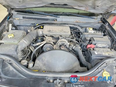 Zdjęcie 12 z 13 samochodu: 2005 JEEP GRAND CHEROKEE LAREDO VIN:1J4GR48K95C538035 - miniatura