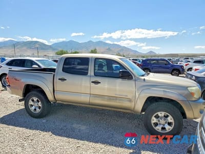 Czwarte zdjęcie samochodu z boku: 2005 TOYOTA TACOMA DOUBLE CAB VIN:5TELU42N05Z134239 - miniatura
