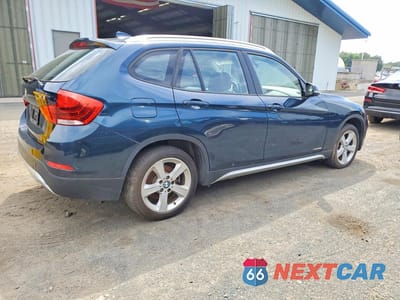 Trzecie zdjęcie samochodu z tyłu: 2013 BMW X1 XDRIVE28I VIN:WBAVL1C57DVR87387 - miniatura