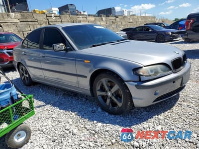 Czwarte zdjęcie samochodu z boku: 2004 BMW 325 XI VIN:WBAEU33494PR14011 - miniatura