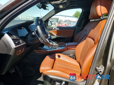 Zdjęcie 7 z 14 samochodu: 2021 BMW X7 XDRIVE40I VIN:5UXCW2C08M9H14528 - miniatura