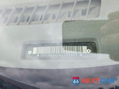 Zdjęcie 13 z 13 samochodu: 2003 GMC SAVANA BOX TRUCK VIN:1GDJG31U731189579 - miniatura