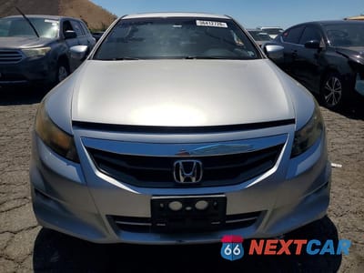 Piąte zdjęcie samochodu w środku: 2011 HONDA ACCORD EXL VIN:1HGCS1B82BA009054 - miniatura