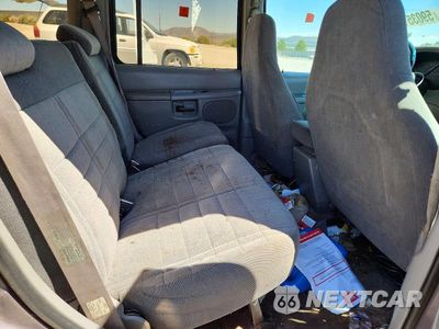 Zdjęcie 11 z 13 samochodu: 1997 FORD EXPLORER VIN:1FMDU34X9VUB56144 - miniatura
