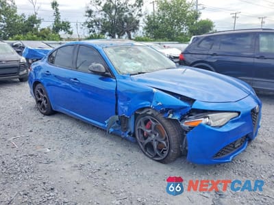 Czwarte zdjęcie samochodu z boku: 2019 ALFA ROMEO GIULIA TI VIN:ZARFAMBN9K7607201 - miniatura