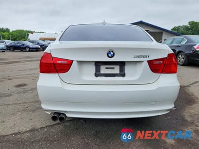Zdjęcie 6 z 12 samochodu: 2011 BMW 328 XI SULEV VIN:WBAPK5C51BA994827 - miniatura