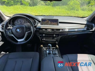 Zdjęcie 8 z 11 samochodu: 2015 BMW X5 XDRIVE35I VIN:5UXKR0C56F0P00070 - miniatura