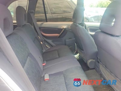 Zdjęcie 11 z 13 samochodu: 2002 TOYOTA RAV4 BASE VIN:JTEHH20V126048864 - miniatura