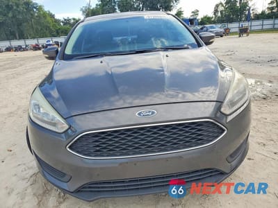 Piąte zdjęcie samochodu w środku: 2016 FORD FOCUS SE VIN:1FADP3F26GL242684 - miniatura