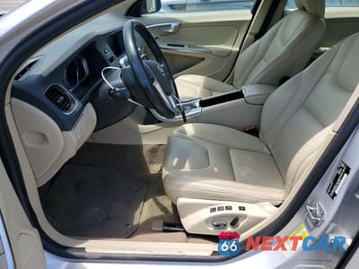 Zdjęcie 7 z 12 samochodu: 2014 VOLVO S60 T5 VIN:YV1612FS0E2271934 - miniatura