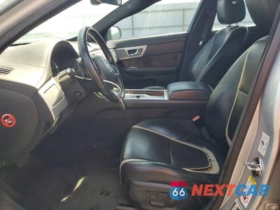Zdjęcie 7 z 12 samochodu: 2012 JAGUAR XF PORTFOLIO VIN:SAJWA0HB3CLS21531 - miniatura