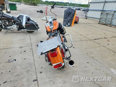 Czwarte zdjęcie samochodu z boku: 2014 HARLEY-DAVIDSON FLHTK ELECTRA GLIDE ULTRA LIMITED VIN:1HD1KEL17EB612254 - miniatura