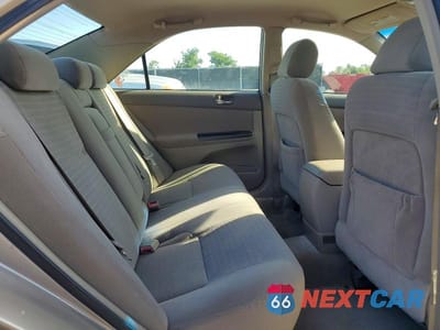 Zdjęcie 10 z 13 samochodu: 2005 TOYOTA CAMRY LE VIN:4T1BE32KX5U435274 - miniatura